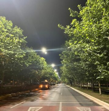 S-a încheiat modernizarea sistemului de iluminat public din București: 4830 de aparate cu LED, pe 15 artere intens circulate