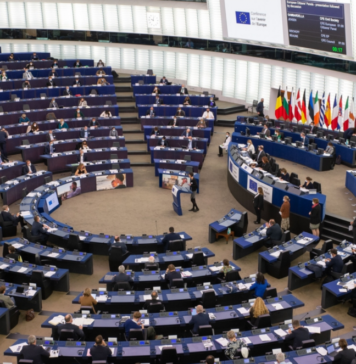 Europarlamentarii AUR au votat împotriva oricărei implicări militare a UE în Ucraina