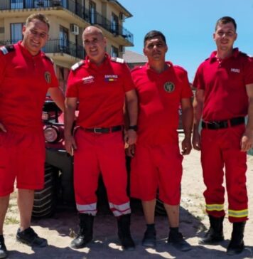 Pompieri salvatori din 22 județe și municipiul București detașați pe litoral