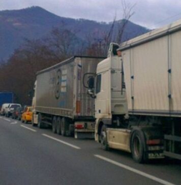 Cozmin Guşă: „Blocarea traficului pe Valea Oltului, greva intempestivă la Tarom, transformarea șoferilor în potențiali drogomani, marca unei guvernări samavolnice în statul eșuat România-Securistan. Nepăsare și batjocură!”