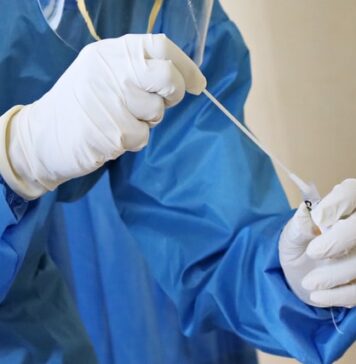 Val de cazuri COVID-19. Numărul de infectări a crescut cu 71% într-o singură săptămână