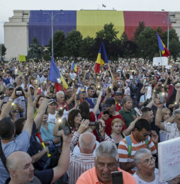 Câteva mii de protestatari, aşteptaţi luni în Piaţa Victoriei, sub deviza ”Fără haos în legislaţia fiscală”