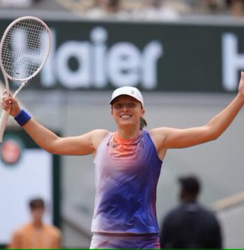 Swiatek şi Rîbakina s-au calificat în turul al treilea la Wimbledon