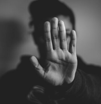 „Fără profesori universitari abuzatori sexuali!” – proiect de lege USR împotriva abuzurilor sexuale din mediul academic