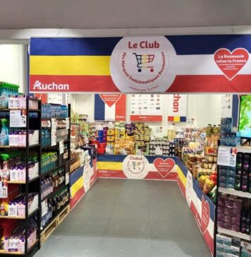 Produse emblematice românești, într-un magazin Auchan din Paris, cu ocazia Jocurilor Olimpice