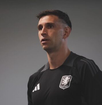 Portarul argentinian Emiliano Martinez şi-a prelungit contractul cu Aston Villa