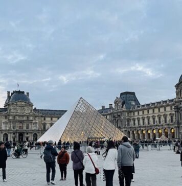 Muzeul Luvru a înregistrat o scădere a vizitatorilor pe durata Jocurilor de la Paris