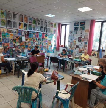 Seniorii din Sectorul 2 au revenit deja pe „băncile şcolii”