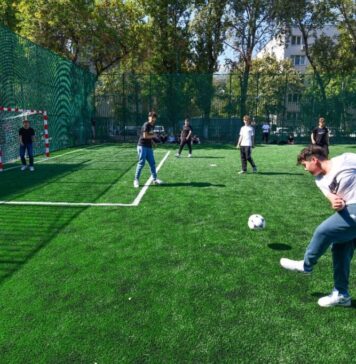 Terenurile de sport ale Colegiului Național „Elena Cuza”, deschise și pentru cetățenii Sectorului 6