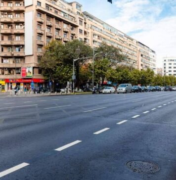 Nouă bandă unică pentru autobuze în centrul Capitalei. Administrația Străzilor a început deja trasarea marcajelor