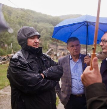 Nicolae Ciucă: Pare greu de crezut, văzând aceste imagini, că aici, la Mina de Grafit de la Baia de Fier, lucrau în anii ’90 peste 800 de oameni