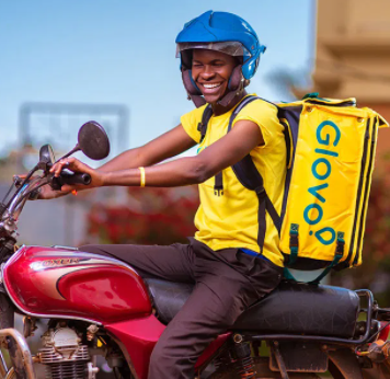 Aurelian Pavelescu: Exportăm “căpșunari”, importăm “băieți Glovo” din Nepal și India; peste câțiva ani o să constatăm că prețul total plătit pentru a primi la ușă o șaorma e cam mare