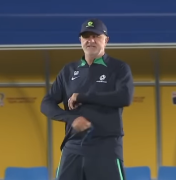 Graham Arnold a demisionat din postul de selecţioner al Australiei