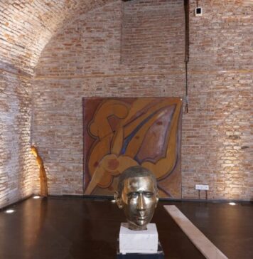 Peste 50 de lucrări ale sculptorului Doru Drăguşin, expuse la ARCUB: „Arta modernă este simplificarea formei către esență”