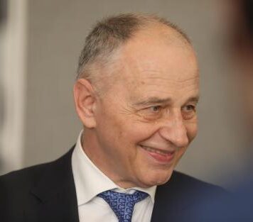 Geoană face promisiuni pensionarilor