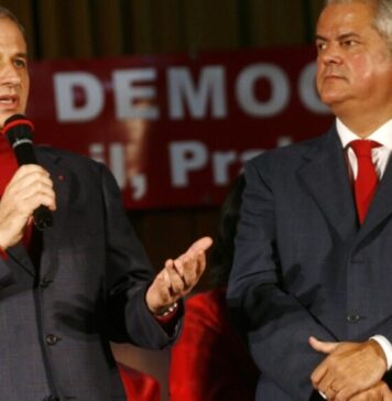 Adrian Năstase: Geoană nu e om de echipă, e individualist; PSD e acum ca o clădire cu mai multe etaje, dar între etaje nu există căi de acces