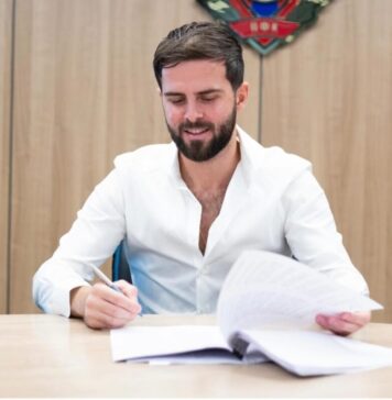 Mijlocaşul Miralem Pjanic a semnat cu ŢSKA Moscova