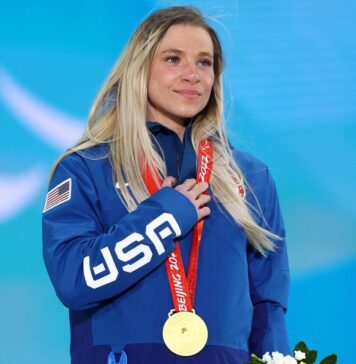 Aur pentru vedeta americană Oksana Masters la contratimp H4-5