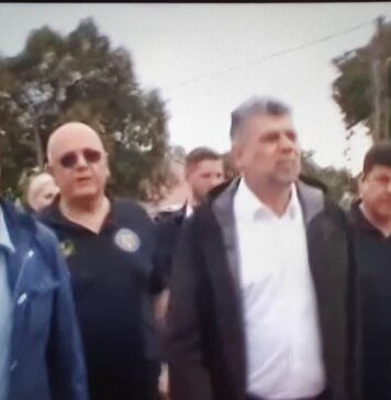 Anca Alexandrescu: „Câţi oameni trebuie să mai moară ca să plece Arafat?”