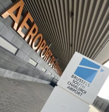Decolările de pe Aeroportul Bruxelles-Charleroi, anulate marți, în urma unui protest al angajaților