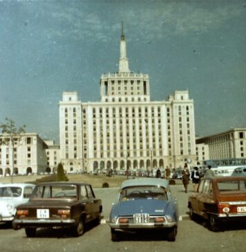 Expoziţia auto ”Socialistele Oraşului” – duminică, pe esplanada Bibliotecii Naţionale a României