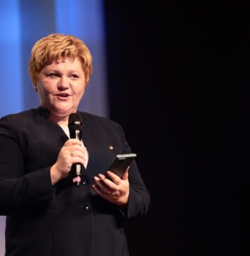 Oana Marciana Ozmen (PNL): Am avut plăcerea să particip la Gala InvesTenergy, un eveniment dedicat specialiștilor din sectorul energetic