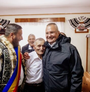 Nicolae Ciucă: M-am simțit onorat azi să îl întâlnesc pe meșterul popular cojocar Lungoci Domucă, un adevărat păstrător al tradițiilor românești