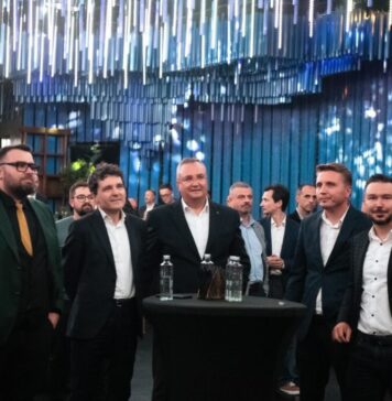 Nicolae Ciucă, discuţii informale, alături de Nicuşor Dan, cu reprezentanţi ai mediului de afaceri: România are nevoie de un climat investiţional stabil şi de încredere