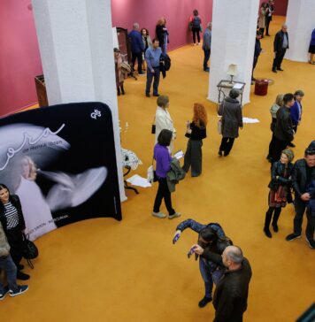 Spectacole de teatru, lansări de carte şi dezbateri – luni, la FNT 34