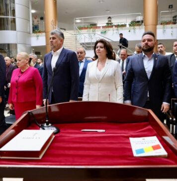 Vlad Popescu Piedone, la depunerea jurământului primarului Sectorului 2, Rareș Hopincă: Mă bucur că Sectorul 2 are un primar tânăr, profesionist şi pregătit să muncească în interesul cetățenilor!