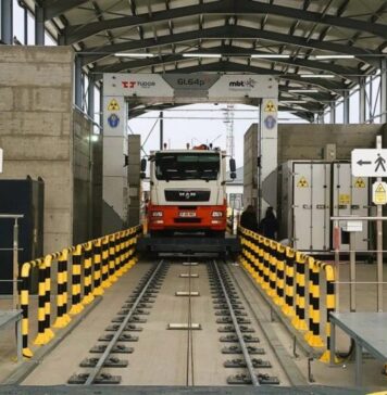 Ministerul Finanțelor anunță operaționalizarea primului sistem fix de scanare cu raze X pentru autocamioane din România, la Vama Siret