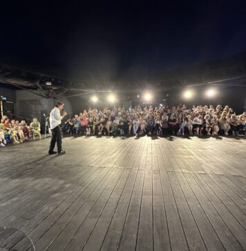 Eveniment inedit în București. 2500 de spectatori s-au întâlnit cu artiștii lor preferați în cadrul Estivalului de teatru