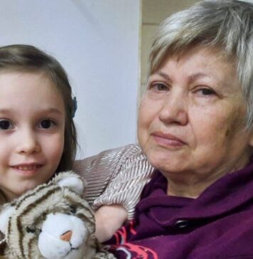 O fetiță de 6 ani și bunica ei sunt date în urmărire naţională după ce au dispărut din Bucureşti. Poliția cere ajutorul cetățenilor!