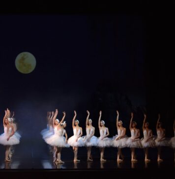 Lacul lebedelor, Aida, Elixirul dragostei și Carmen, în programul Operei bucureștene la început de octombrie