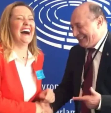 Lasconi: „Nu vreau să mă mărit cu Traian Băsescu”