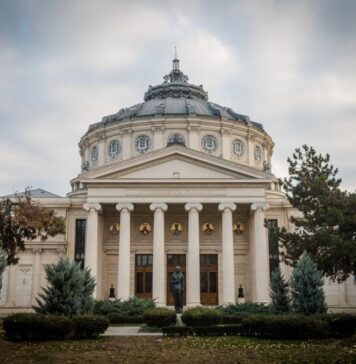 Statul român a participat la aniversarea a 145 de ani de la acordarea cetățeniei române pentru primul evreu. Director muzical emerit al Filarmonicii din Israel: „În război, muzicienii evrei au fost ucişi de militari nazişti români. Asta comemorăm aici”