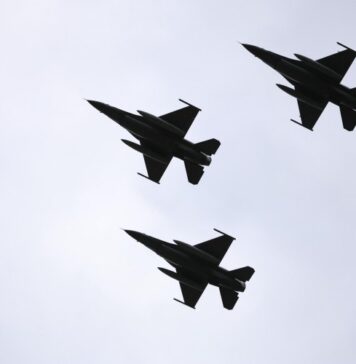 Two F-18 and two F-16 aircraft scrambled due to air target off Black Sea