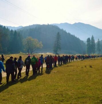 Vrei să fii ghid turistic? Asociația Turistică Ghizii României da startul Școlii de Ghizi, în București și Iași