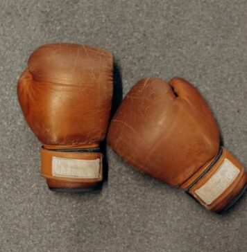 Four Romanian boxers qualified for the quarterfinals of the Youth World Boxing Championships in Montenegro