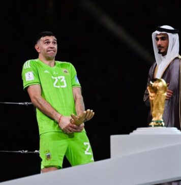 Emiliano Martinez, câştigătorul Trofeului Iaşin pentru al doilea an consecutiv