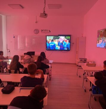 Formare gratuită în educație cinematografică. KinoȘcoala revine cu o nouă serie de ateliere online pentru profesorii de gimnaziu