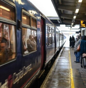 Trenul metropolitan din București va avea 10 stații și va asigura legătura cu localităţile din nordul Capitalei