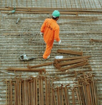 Cei mai mulți muncitori străini din România vin din Nepal. Un sfert muncesc în București