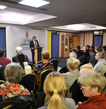 Nicolae-Miroslav Petrețchi, reprezentantul minorității ucrainene în Parlament: Am pornit, astăzi, alături de o echipă în care am deplină încredere, într-un nou maraton al întâlnirilor cu oamenii din toate comunitățile noastre