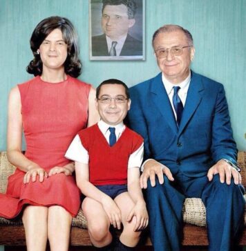 Florin Roman (PNL): Da, Victor Ponta va fi premierul lui Ciolacu. El este obișnuit cu tomberonul politic al “interesului național”, fost UNPR, acum AUR