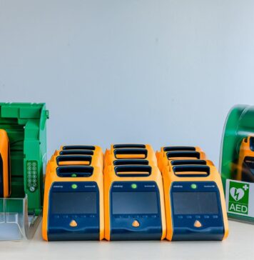 Primăria Capitalei dotează instituțiile publice cu defibrilatoare pentru intervenții imediate