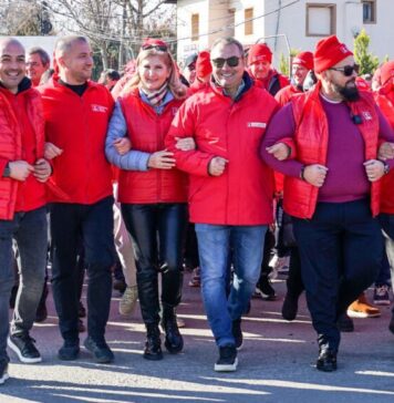 PSD Giurgiu: Sute de oameni s-au alăturat, astăzi, echipei PSD Giurgiu, la Mihăileşti şi Singureni, în campania pentru alegerile prezidenţiale şi parlamentare