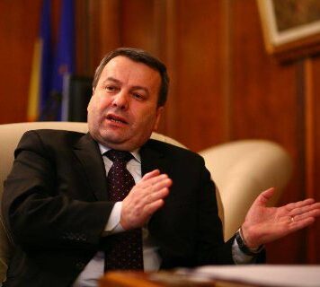 Ialomiţianu (PMP): Seriozitate ar fi fost ca după ce critică şi acuză PSD şi pe Ciolacu, PNL să şi iasă de la guvernare, nu să rămână