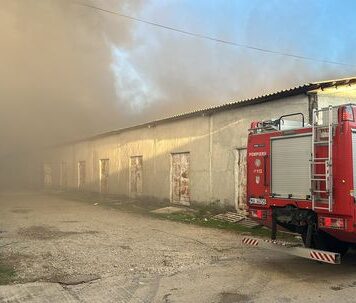 Incendiu lângă București: ISUBIF intervine în Voluntari cu 12 autospeciale/ A fost emis mesaj RO-ALERT