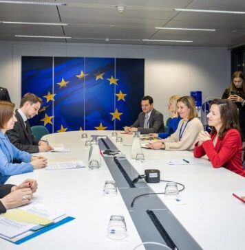 Roxana Mînzatu, după o întâlnire cu Maia Sandu:Comisia Europeană sprijină calea europeană a Moldovei, cimentatã prin referendum popular